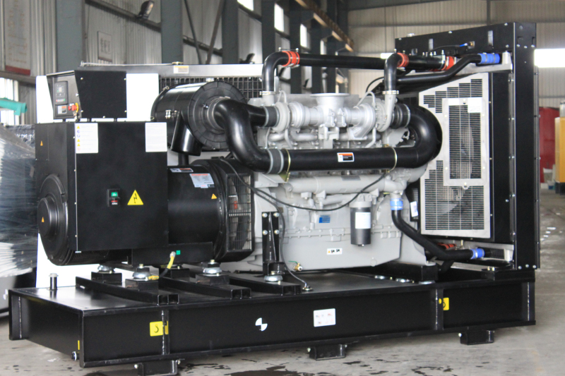 480kw 600 Kva Perkins Diesel Generator Set 2806CE18TAG1A Super Silent